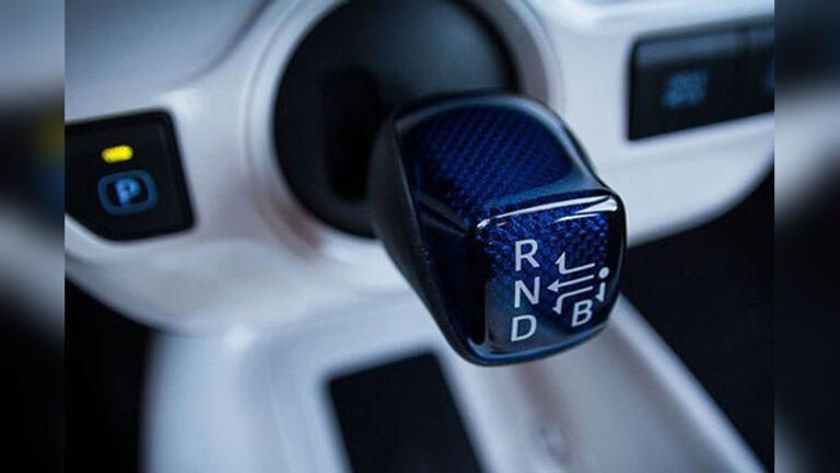 How to Use Prius B Gear Correctly on Hills: Expert Tips Revealed