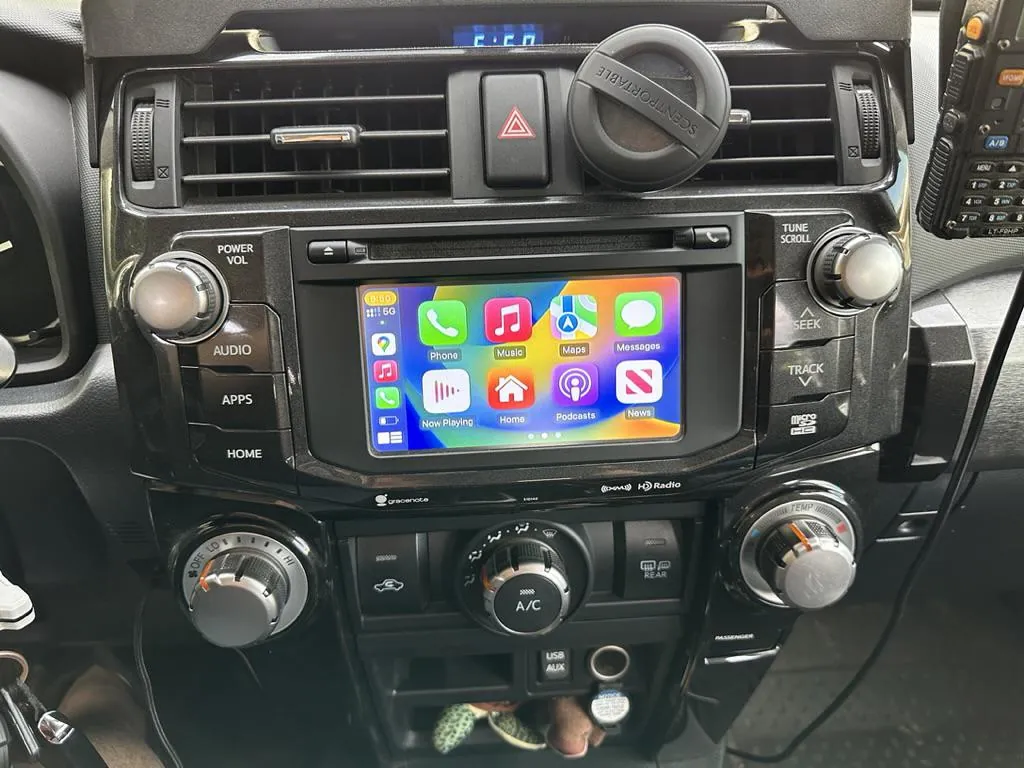 Data cable versus charge-only cable affecting CarPlay and Android Auto connection
